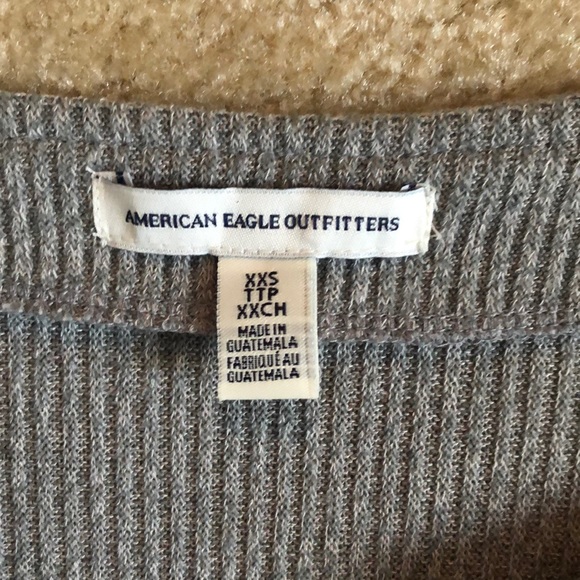 Laced V Neck Longsleeve - Picture 3 of 4